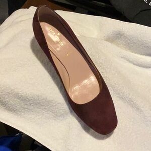 Kate Spade burgundy Dolores Too 9.5 suede pumps
S542338
Deep Cherry Kid Suede